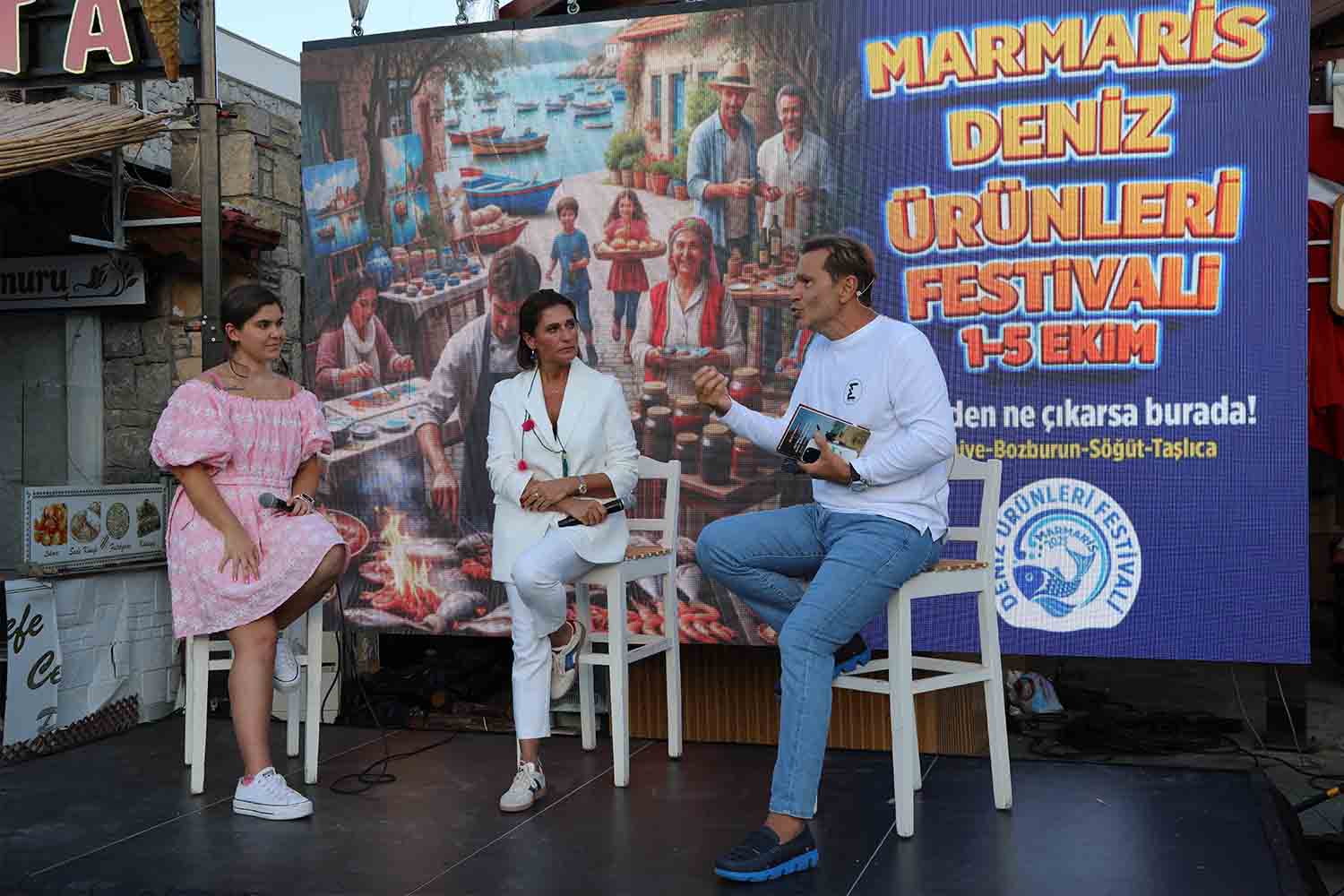 EGE’NİN İKİ YAKASI DENİZ ÜRÜNLERİ FESTİVALİ’NDE BİR ARAYA GELDİ