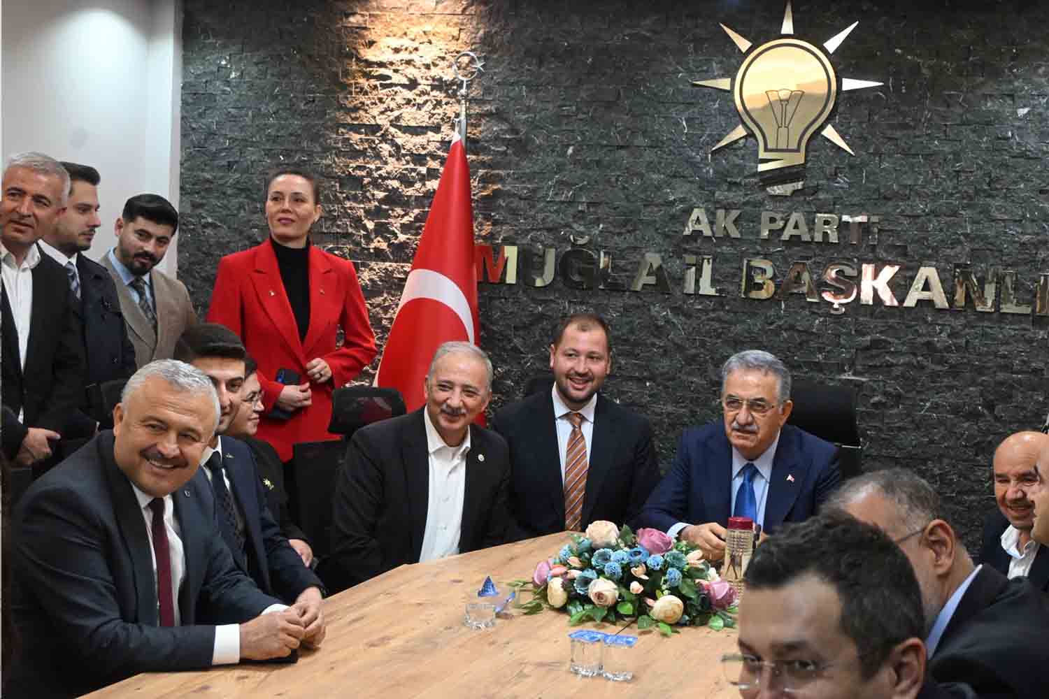 HAYATİ YAZICI MUĞLA’DA TEMASLARDA BULUNDU