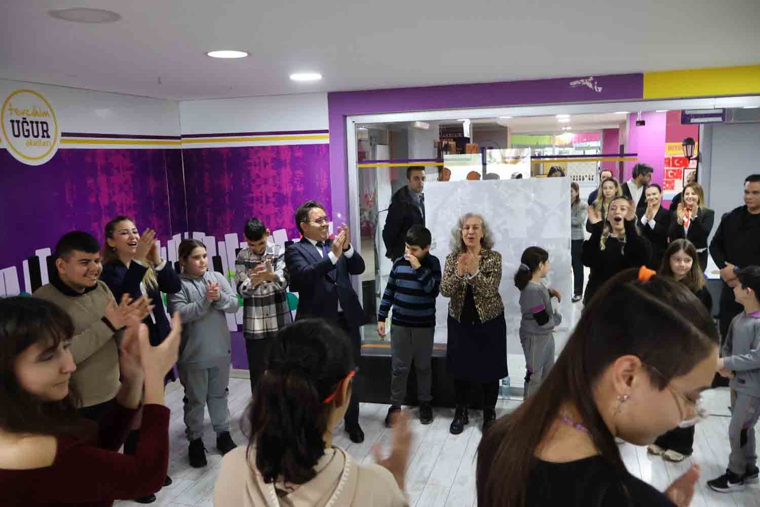 Sıtkı Zaralı İlkokulu ile Uğur Okulları Öğrencileri Atölyede Buluştu