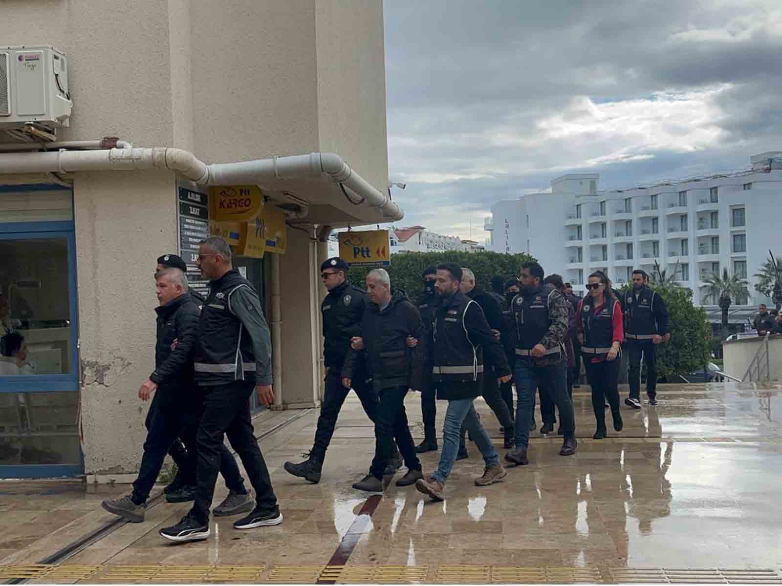 Marmaris’te Rüşvet Operasyonunda 13 Şüpheli Adliyeye Sevk Edildi