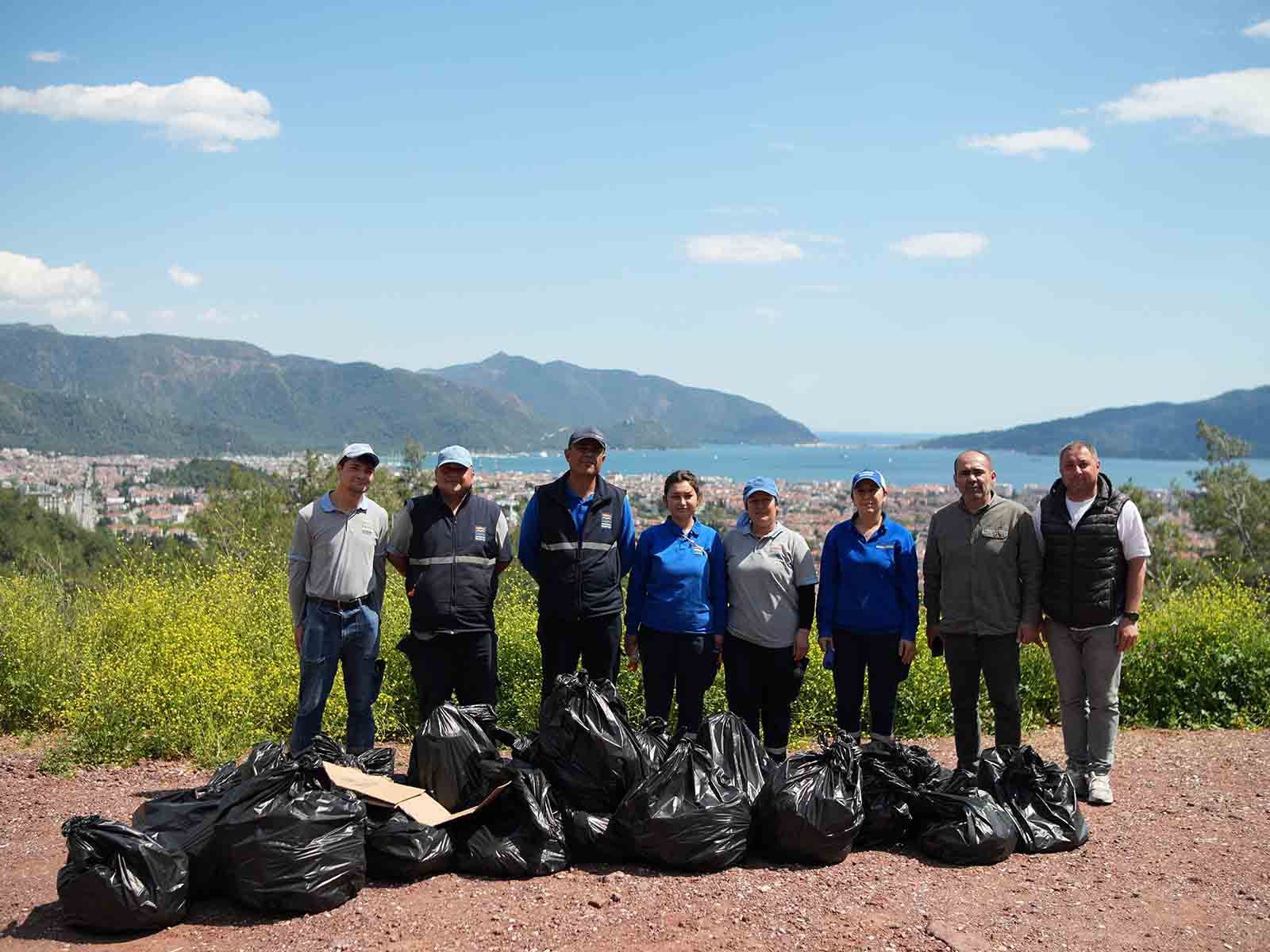 ARMUTALAN SEYİR TEPESİNDE KAPSAMLI TEMİZLİK