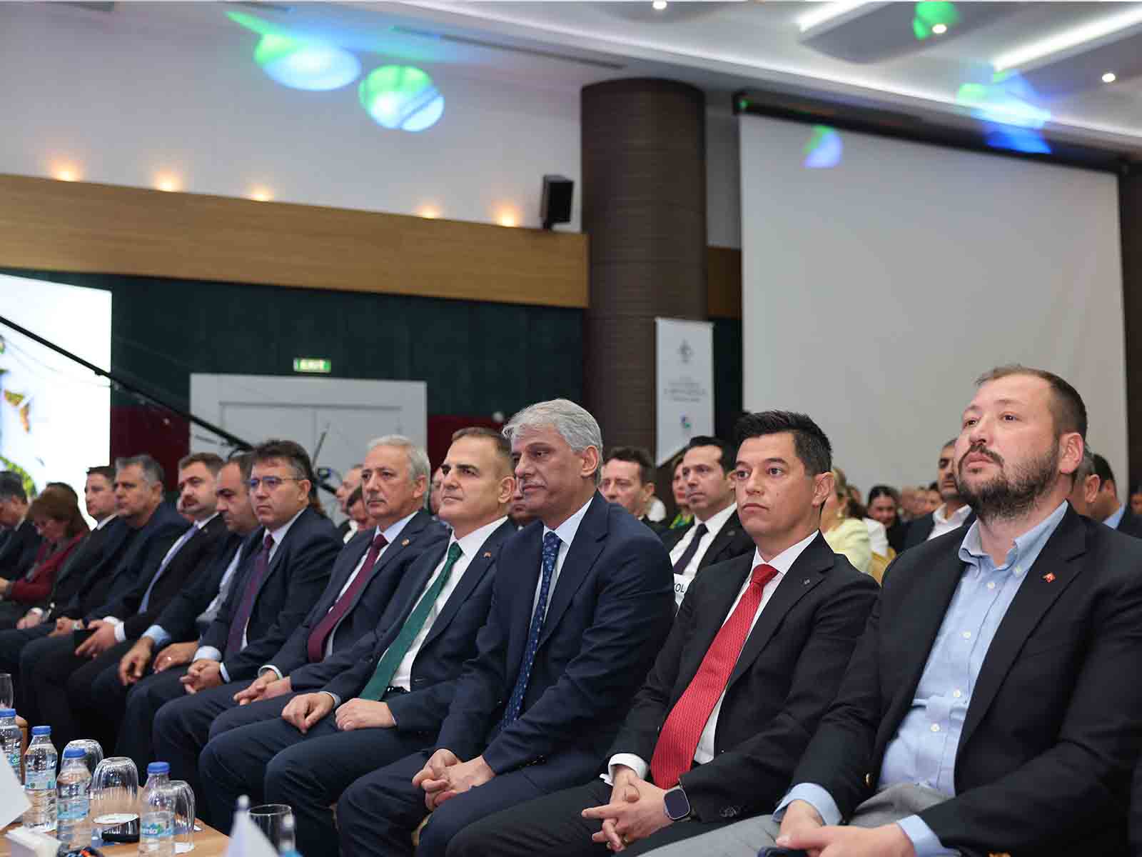 ÜNLÜ’DEN NET MESAJ: ÖÇK BÖLGESİNDEKİ İMAR SORUNU BİR AN ÖNCE ÇÖZÜLMELİ