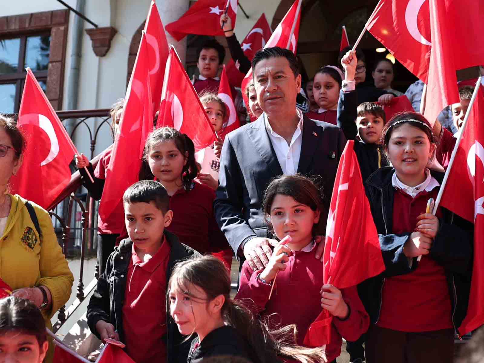 Başkan Aras’tan 23 Nisan Mesajı