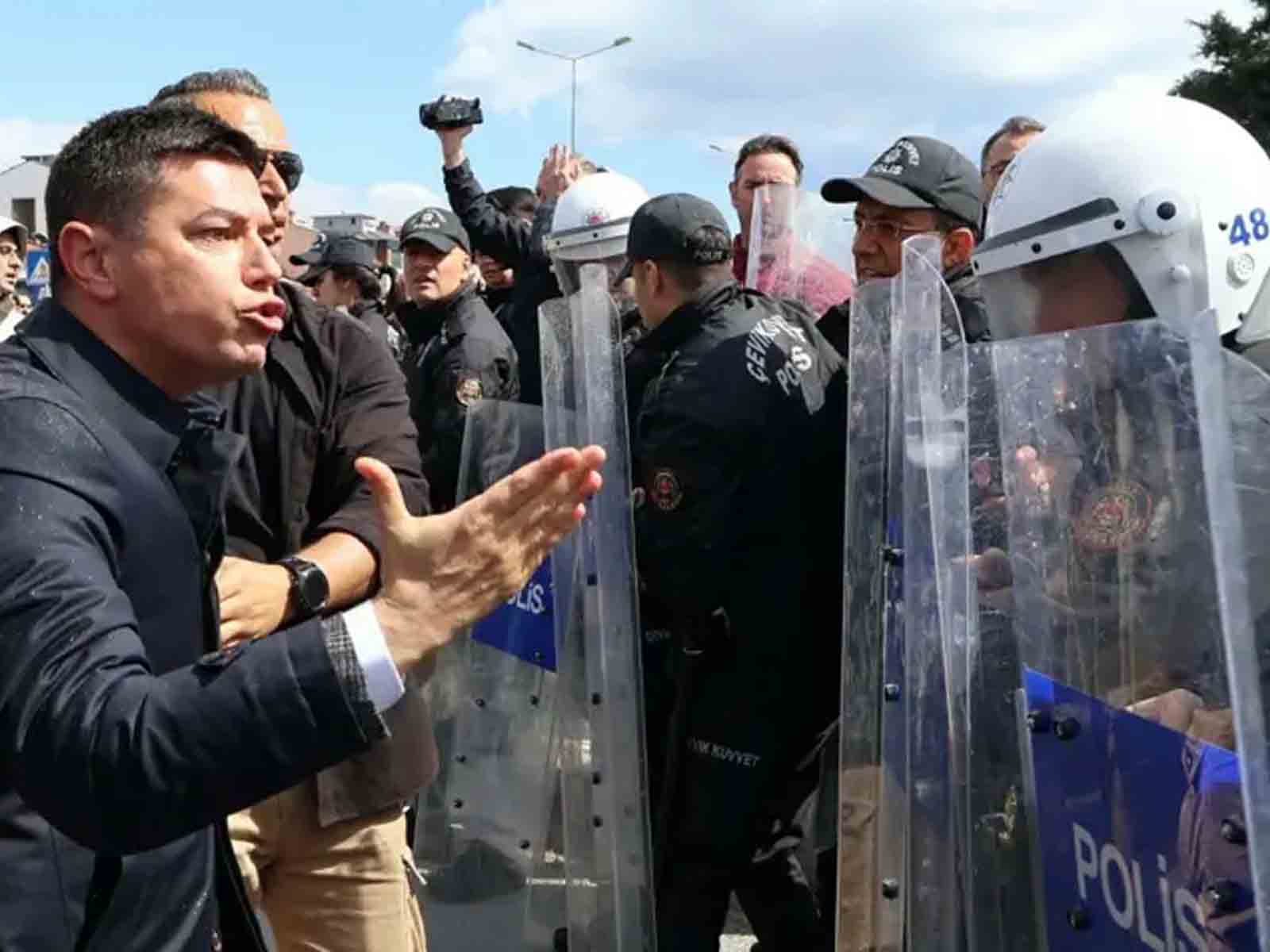 Muğla’da Protesto Davasında Karar: Başkan Ünlü ve 10 Sanığa HAGB’li Ceza