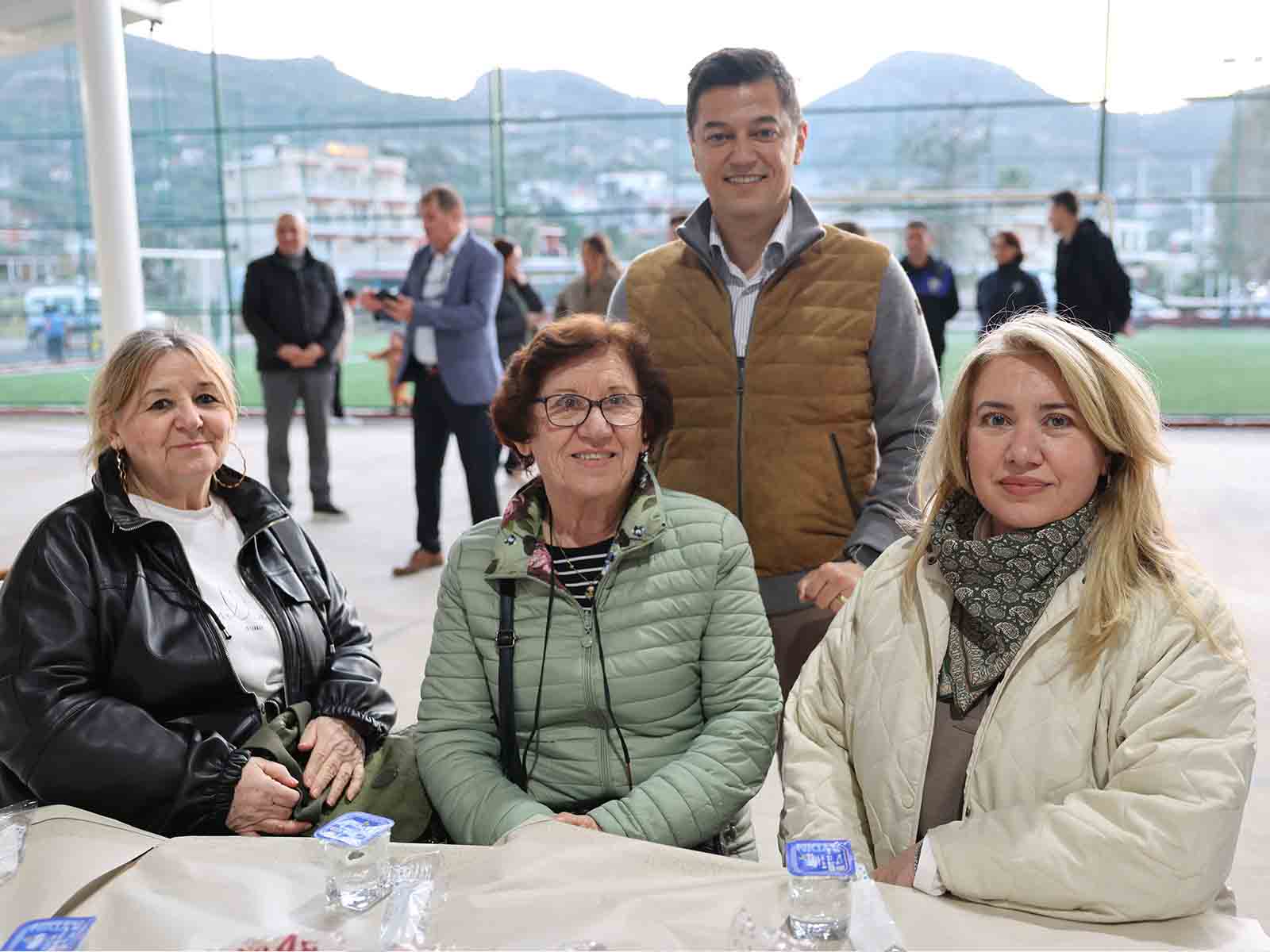 BAŞKAN ÜNLÜ: ANNELER, SEVGİNİN VE ŞEFKATİN EN GÜÇLÜ TEMSİLCİLERİDİR