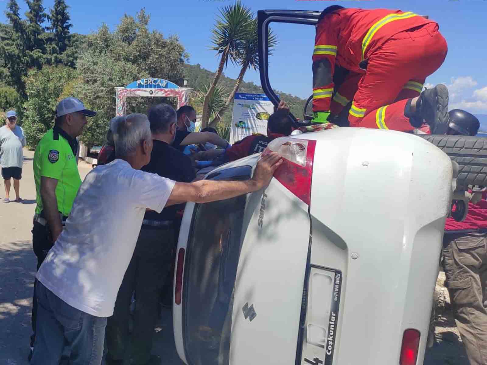 Muğla Büyükşehir Ekipleri Torba’daki Kazada Hayat Kurtardı
