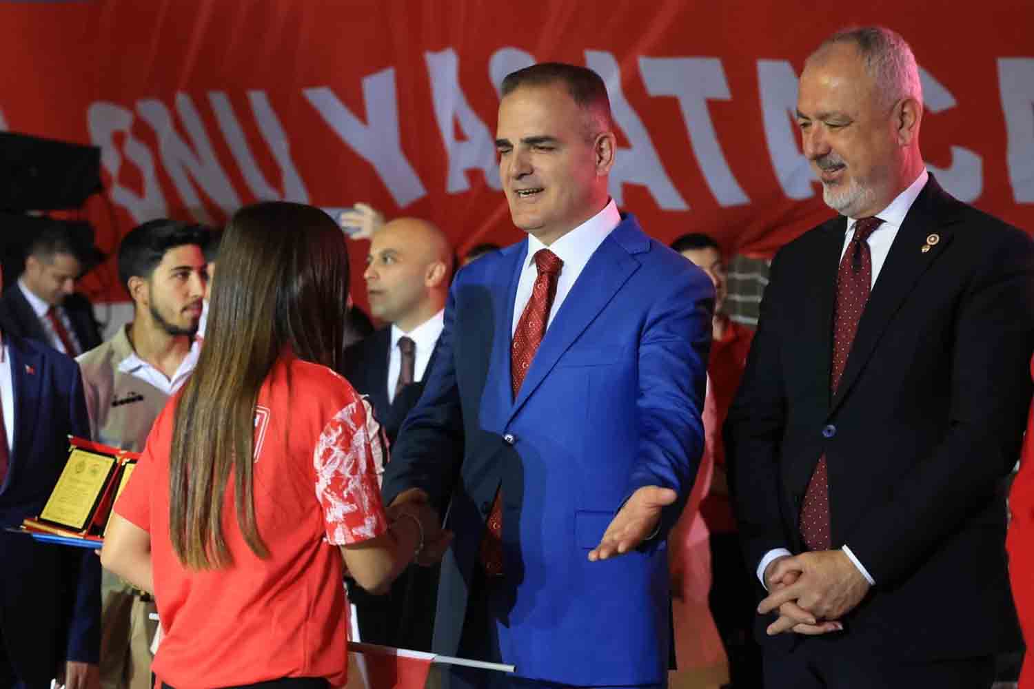 Muğla’da 19 Mayıs Coşkusu: Başarılı Sporculara Ödül Yağdı