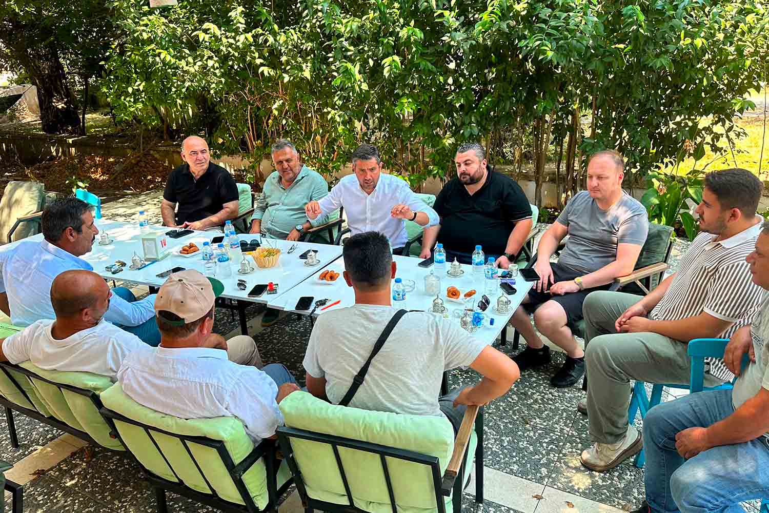 AK Parti Marmaris'te Mahallelerin Sorunlarını Masaya Yatırdı