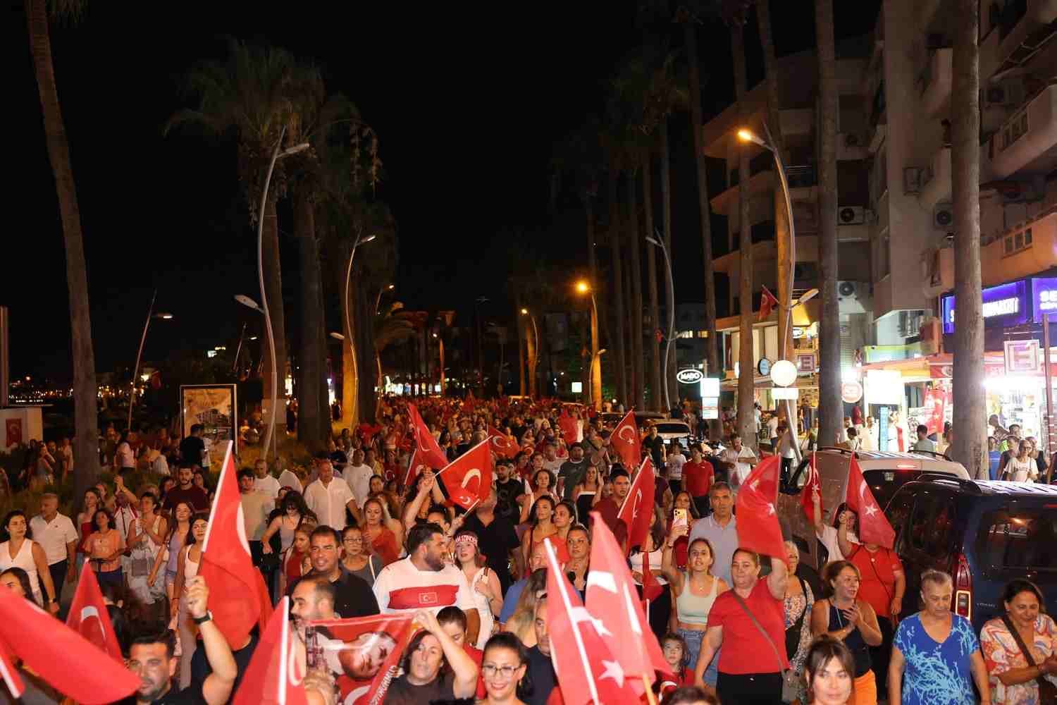 MARMARİS’TE 30 AĞUSTOS’A SESSİZ FENER ALAYI