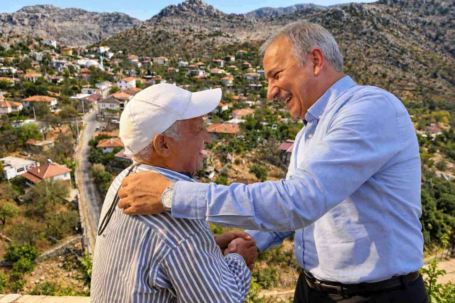 Kadem Mete’den Marmaris Belediyesi’ne Sert Yıkım Çağrısı: “Planlama Sürüyor, İnsanların Evlerini Yıkmayın”