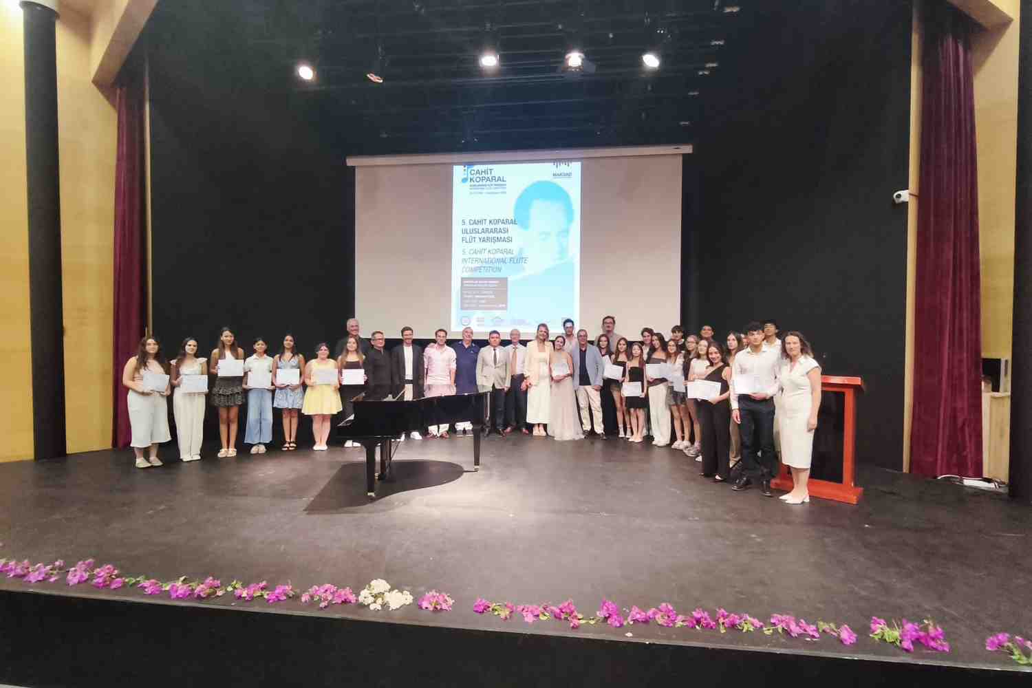 Marmaris’te Flüt Ezgileri: 18 Yaş Altı Kategorisinde Ödüller Sahiplerini Buldu