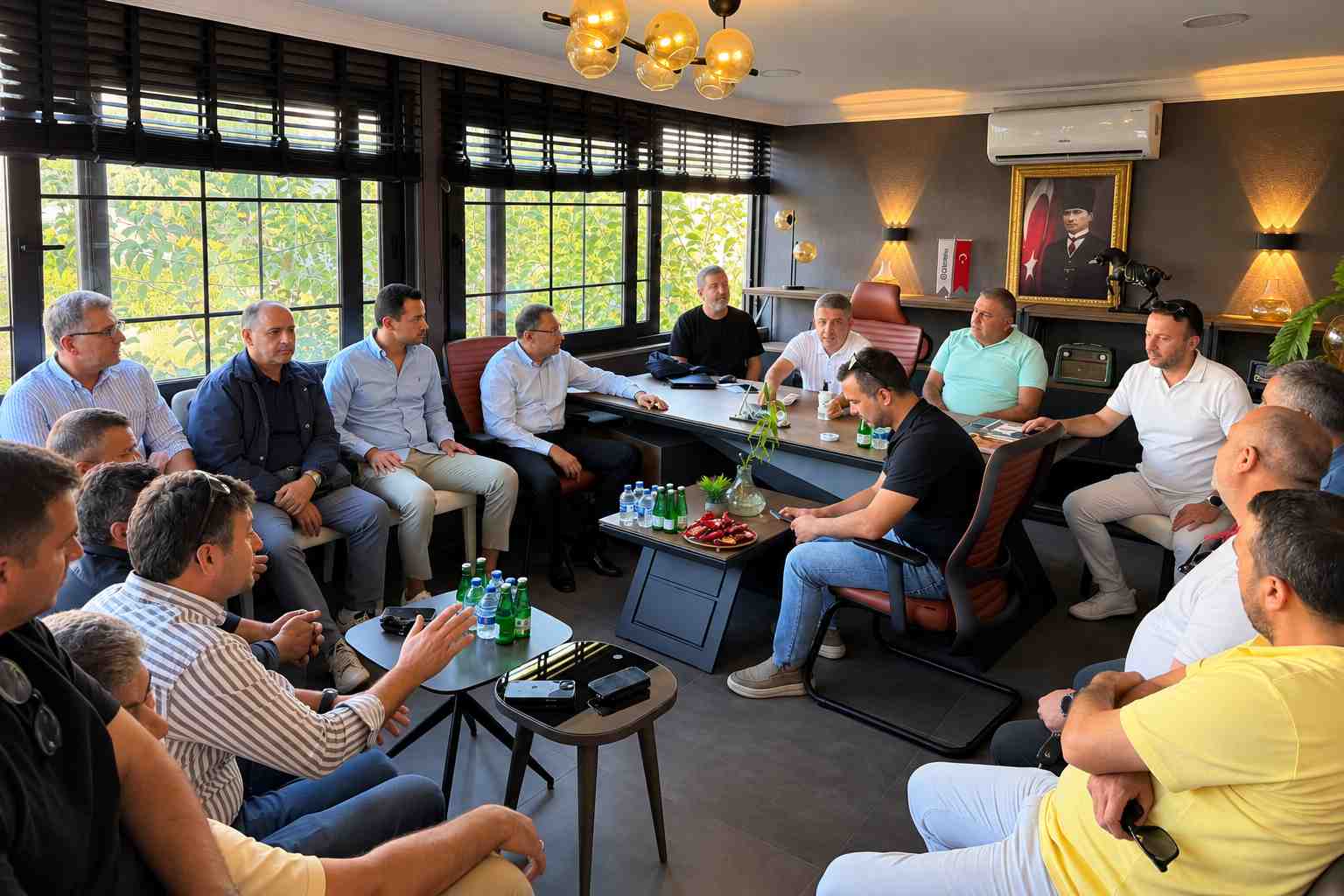MUTLU AYHAN, KAVAKLIDERE VE YATAĞAN DERNEKLERİYLE BULUŞTU