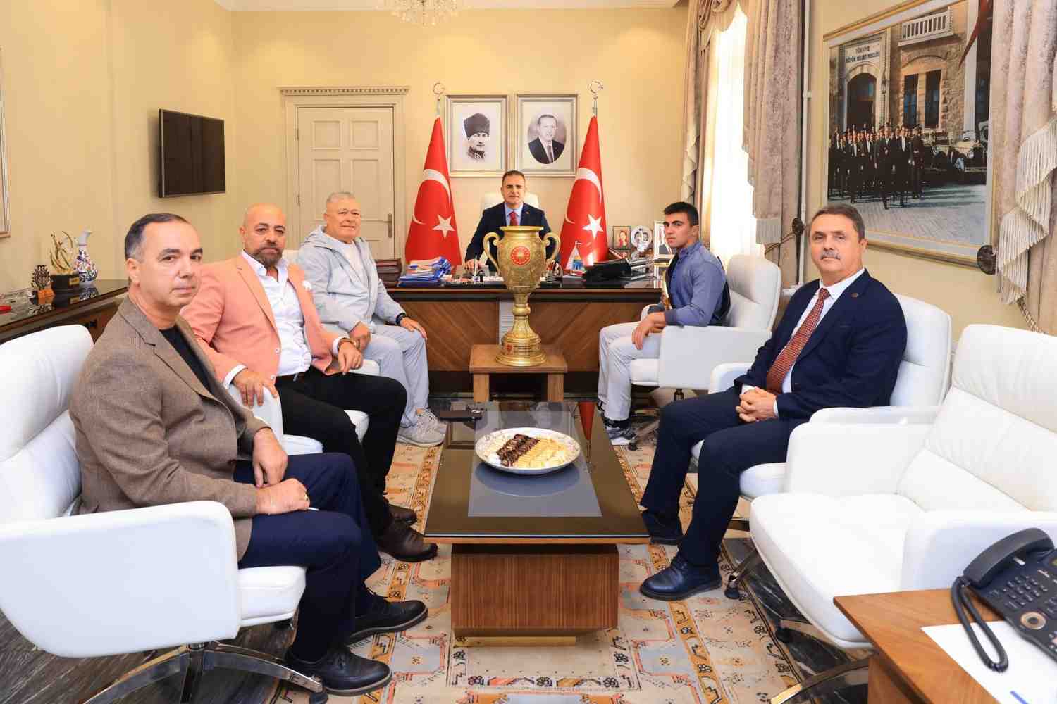 Fethiyeli Genç Pehlivan Kadir Buğra Dikik’ten Türkiye Şampiyonluğu