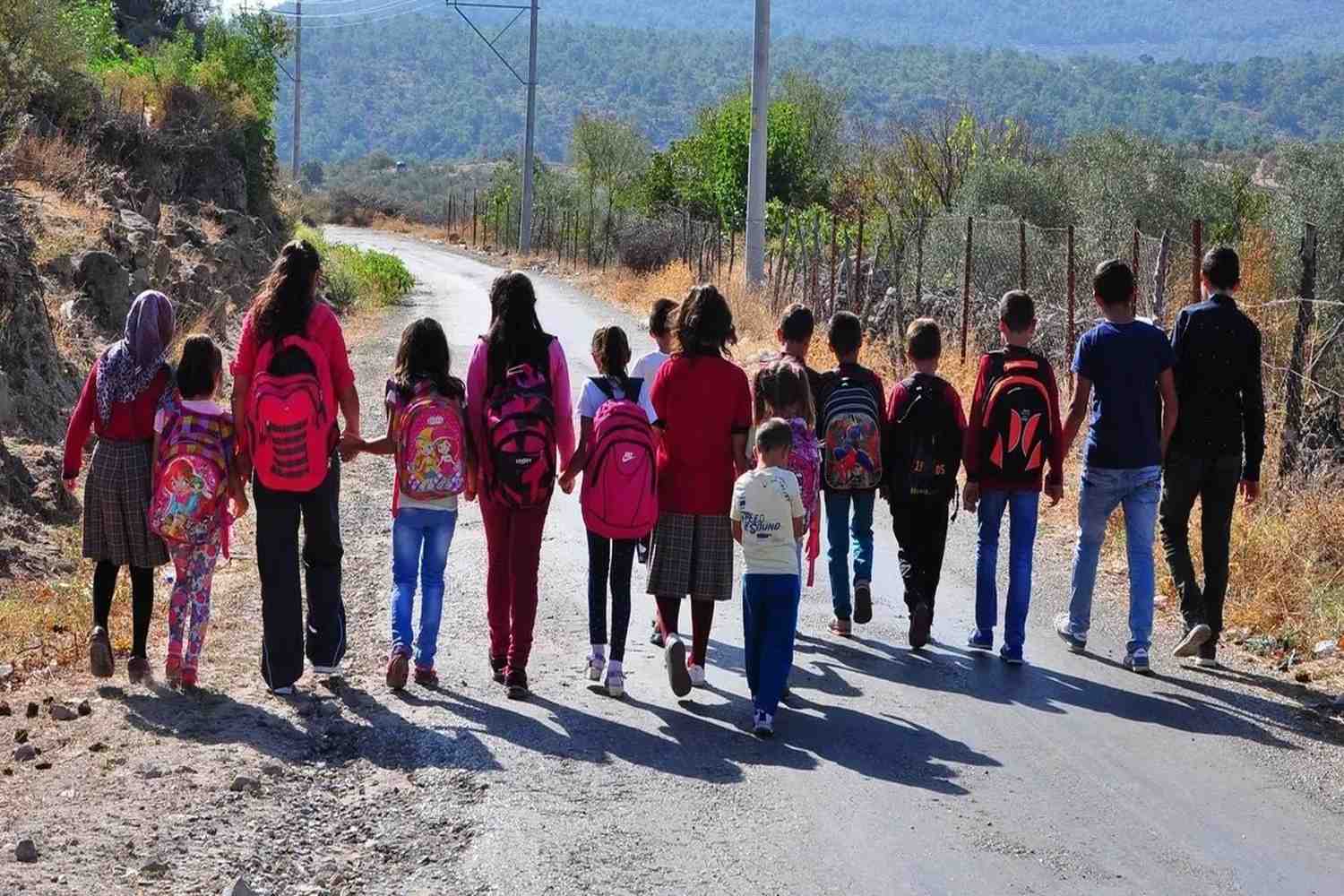 İYİ PARTİLİ ERGUN: TAŞIMALI EĞİTİMİN KALDIRILMASI KIRSALDAKİ ÇOCUKLARI HEM ULAŞIMDAN HEM YEMEKTEN MAHRUM BIRAKTI