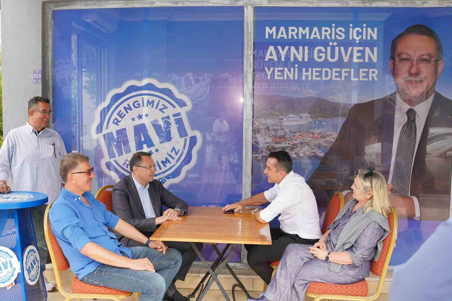 İdris Akgül’den Mutlu Ayhan’a Örnek Nezaket Ziyareti